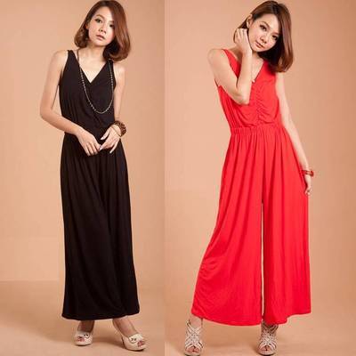 歐美女裝新風(fēng)尚 2013夏季新款V領(lǐng)褶皺寬褲腳連身褲深度解析